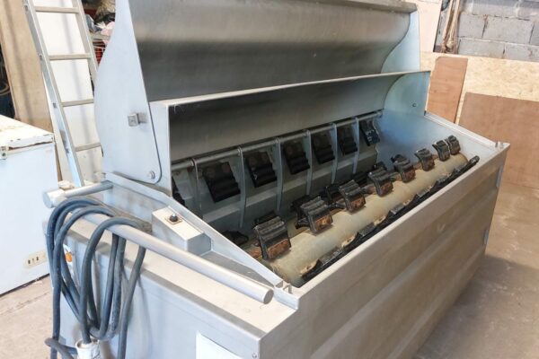 JWE Baumann Scalder & Dehairer - Used